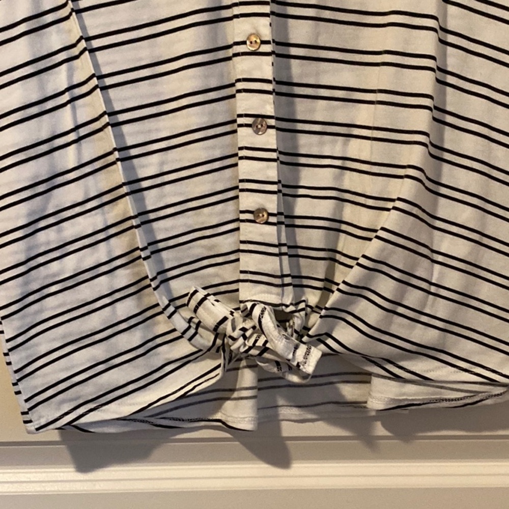 Scarlett Black and White Striped Button-Down Blouse Size XL - Picture 4 of 9